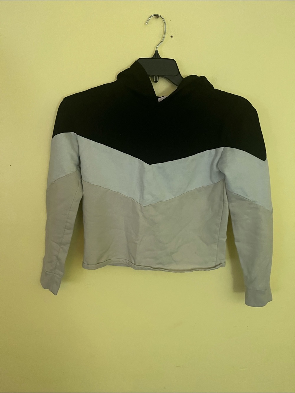 Girls More than Magic Colorblock Hoodie- Black, White & Beige Size XL (14/16)